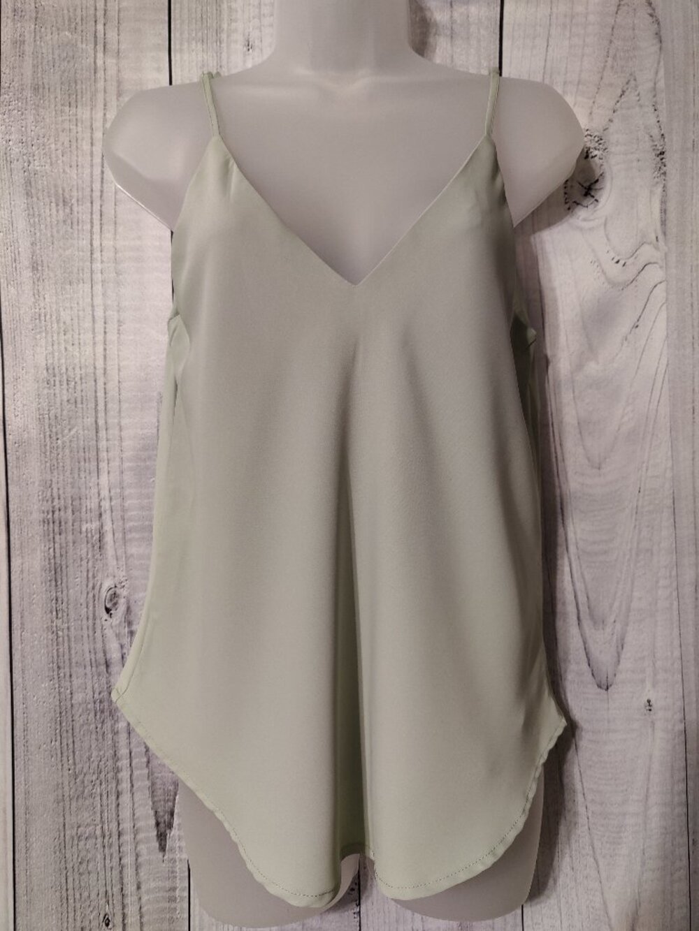 SHEIN Solid V-Neck Adjustable Strap Cami Tank Top - Light Sage